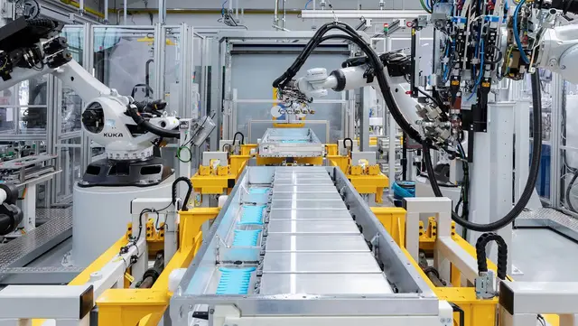 ماشین آلات و تجهیزات صنعتی و تولیدی